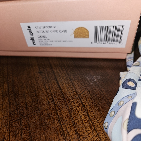 Cult Gaia Aleta Zip Card Case - Picture 4 of 8